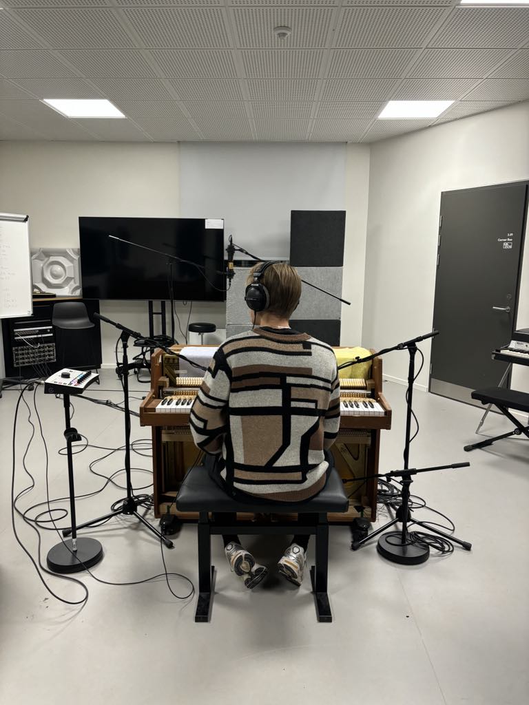 iblandt spoegelser session. 04